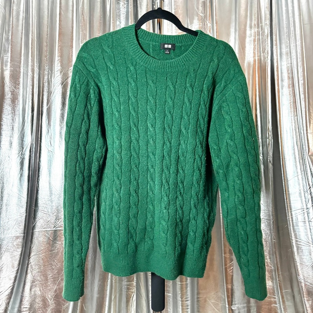 Uniqlo Forest Green Cable Knit Crewneck Sweater